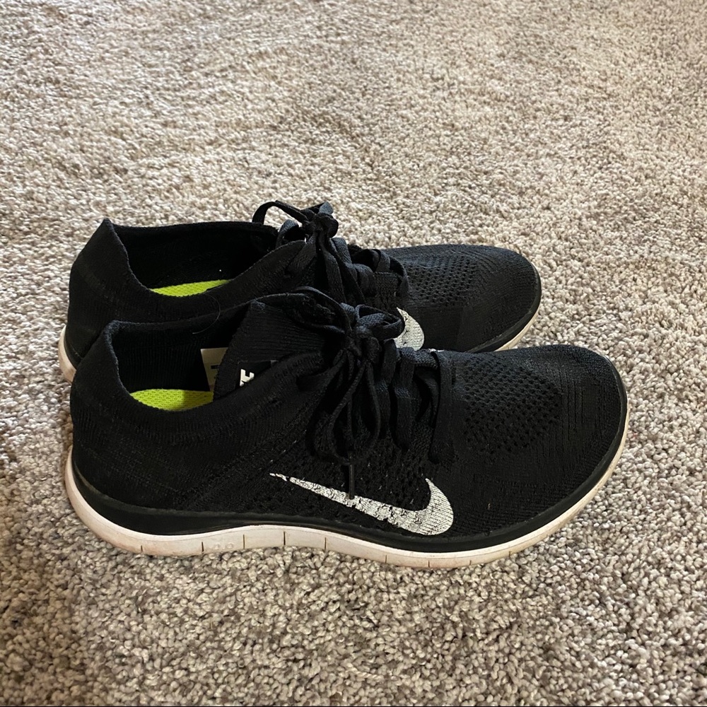 nike free runs black